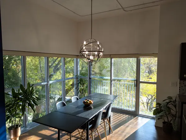 2 Fieldway RD #206, Toronto W08, ON M8Z 0B9