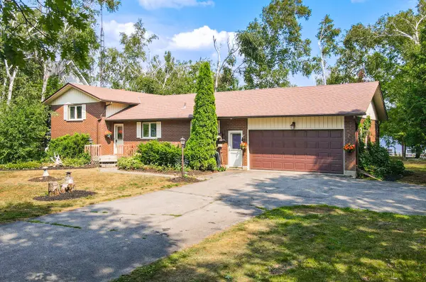 126 Pinewood BLVD, Kawartha Lakes, ON K0M 2T0