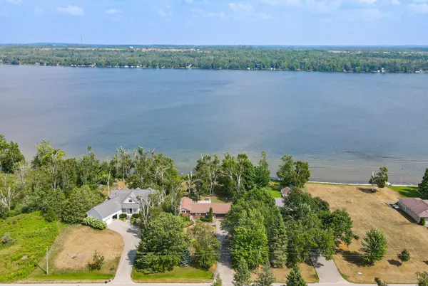 126 Pinewood BLVD, Kawartha Lakes, ON K0M 2T0