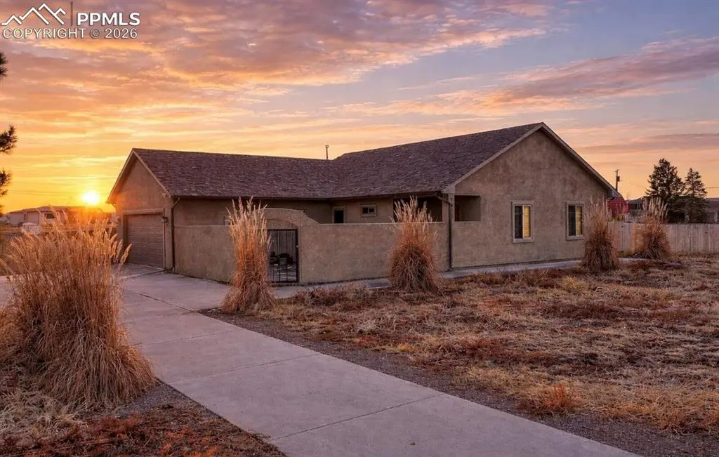 1470 Villa Spanada ST, Pueblo, CO 81006