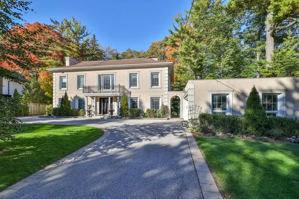 38 Saintfield AVE, Toronto C12, ON M3C 2M6