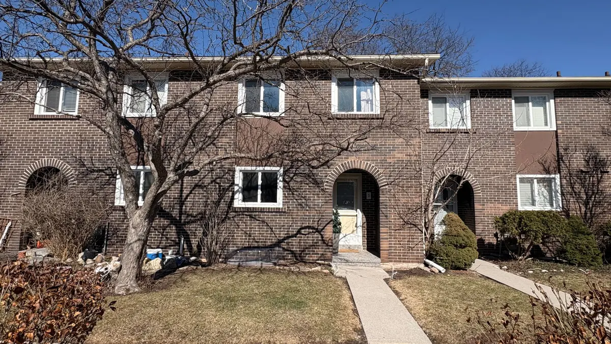1440 Sixth Line #3,  Basement, Oakville, ON L6H 1X7