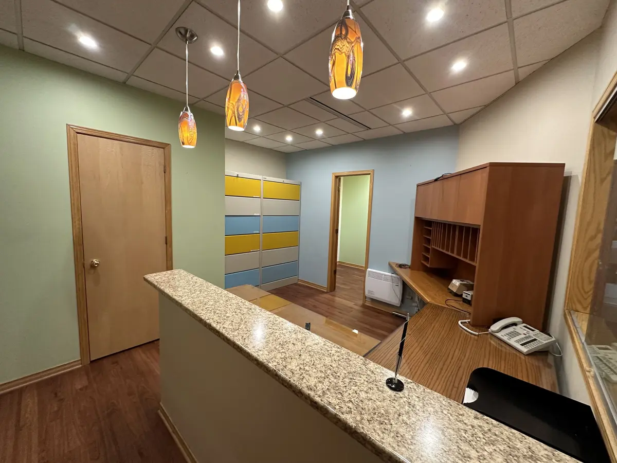 820 McConnell AVE #220, Cornwall, ON K6H 4M4