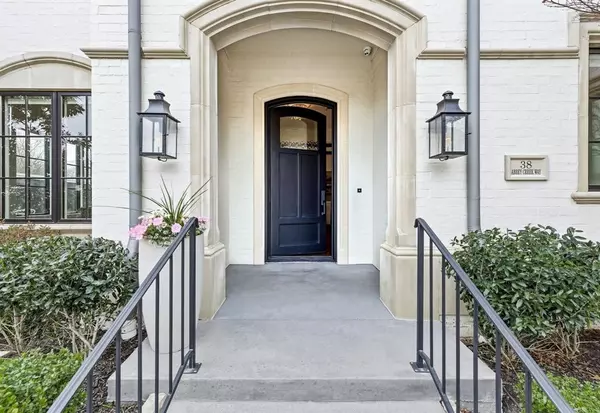 Dallas, TX 75248,38 Abbey Creek Way