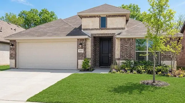 10337 Lenten Rose Street, Fort Worth, TX 76036