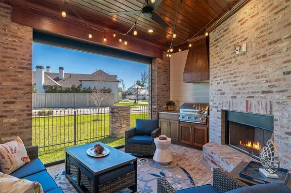 2204 Fairwoods Drive, Shreveport, LA 71106