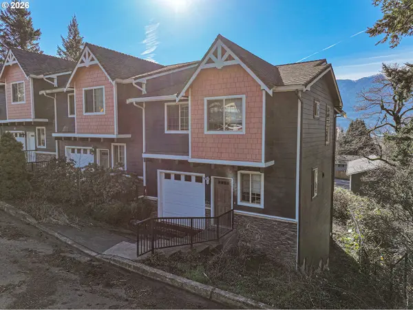 41 NW LASHER ST #C4, Stevenson, WA 98648