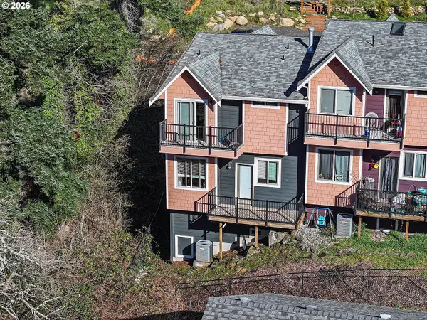 41 NW LASHER ST #C4, Stevenson, WA 98648