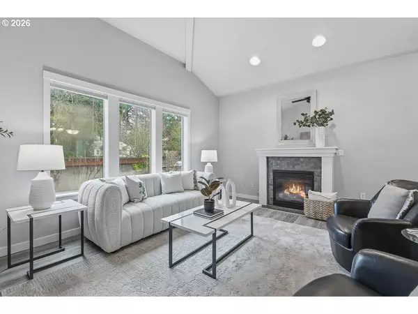 Beaverton, OR 97008,7704 SW CRESMOOR DR