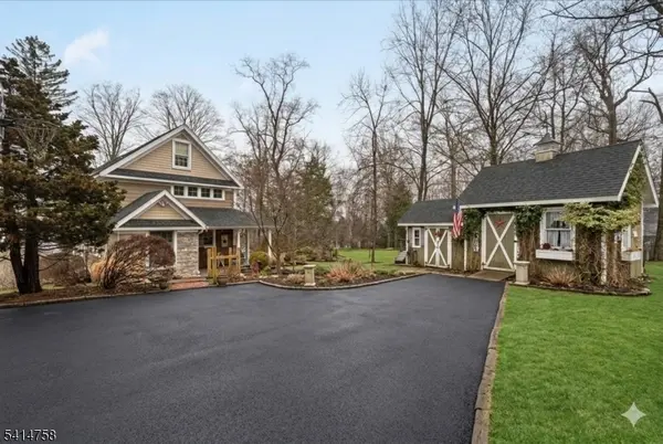 17 Rosemont Ave, West Milford Twp., NJ 07480