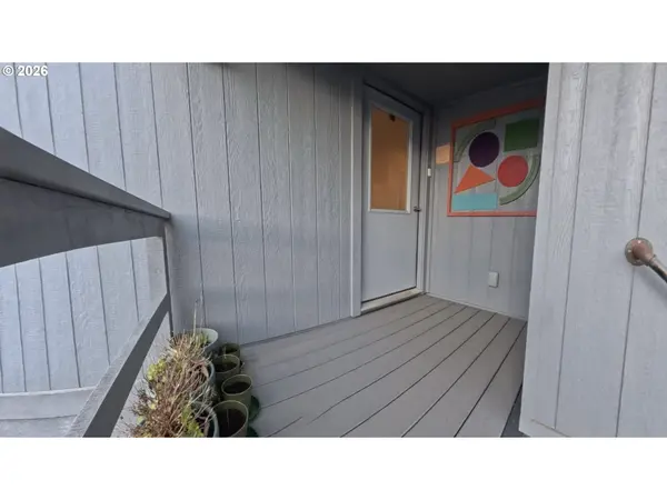 Gold Beach, OR 97444,94120 STRAHAN ST #58