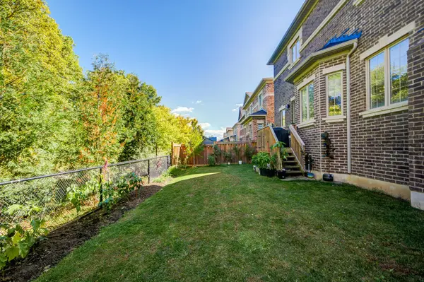 3185 Meadow Marsh CRES, Oakville, ON L6H 0T6