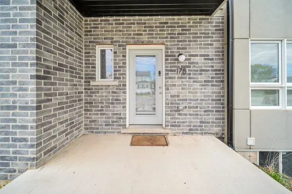 178 Broadway LN, Welland, ON L3C 5L5