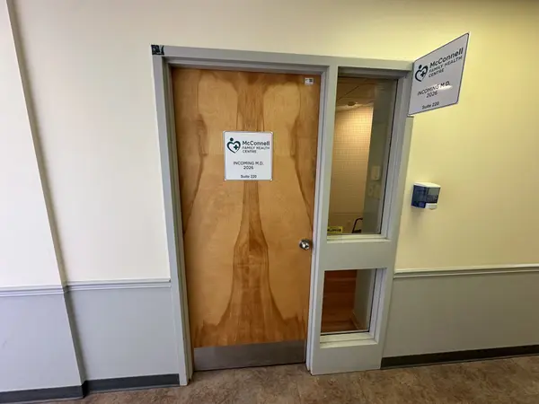 820 McConnell AVE #220, Cornwall, ON K6H 4M4