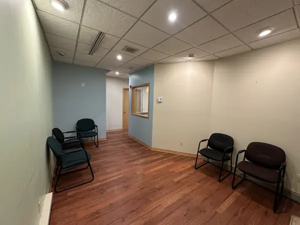 820 McConnell AVE #220, Cornwall, ON K6H 4M4