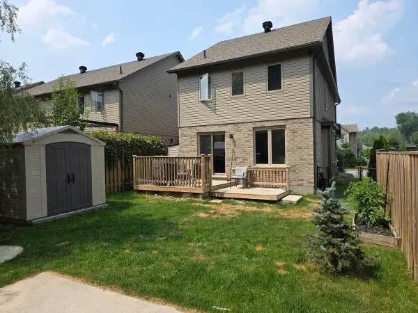 8 Spalding CRES, Huntsville, ON P1H 1C9