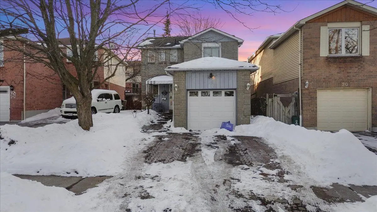 22 Miles DR S, Ajax, ON L1Z 1C7