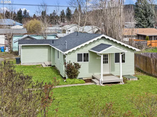 Sutherlin, OR 97479,1321 SUNSET LN