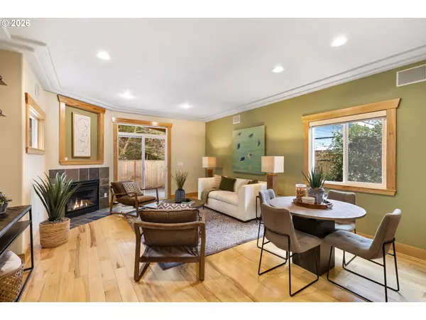 Portland, OR 97202,1002 SE UMATILLA ST