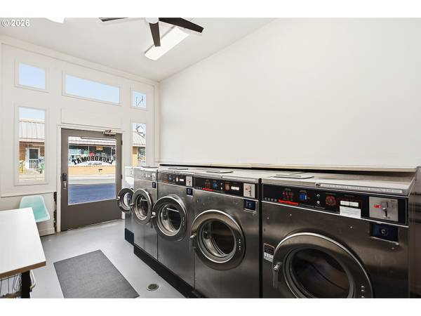 501 DESCHUTES AVE, Maupin, OR 97037