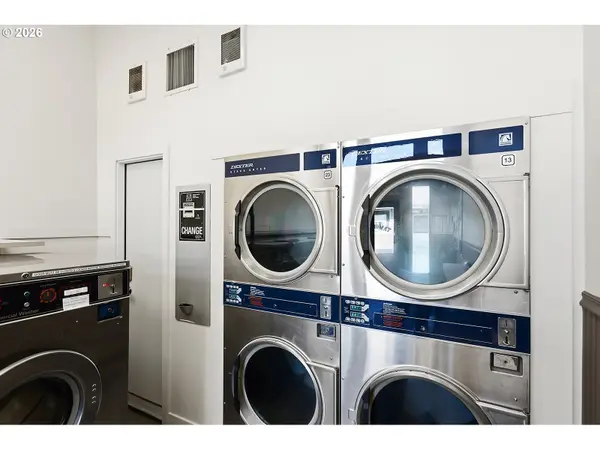 501 DESCHUTES AVE, Maupin, OR 97037