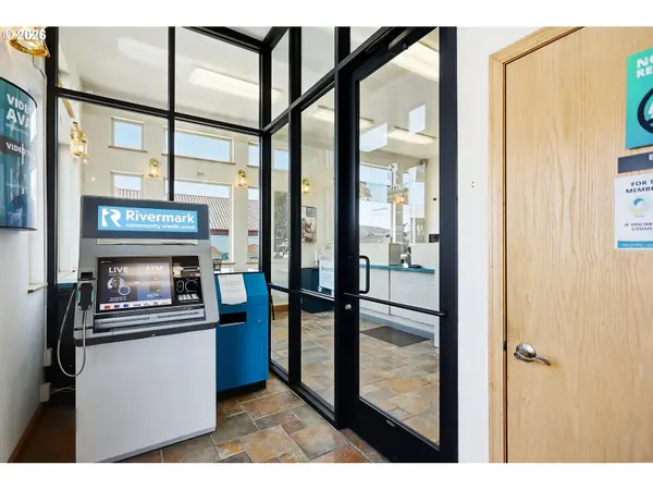 501 DESCHUTES AVE, Maupin, OR 97037