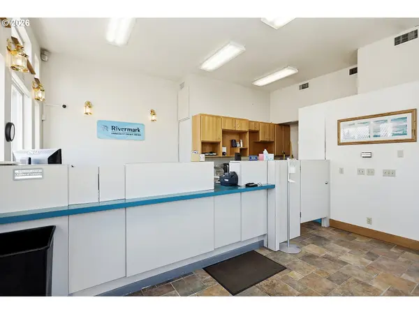 501 DESCHUTES AVE, Maupin, OR 97037