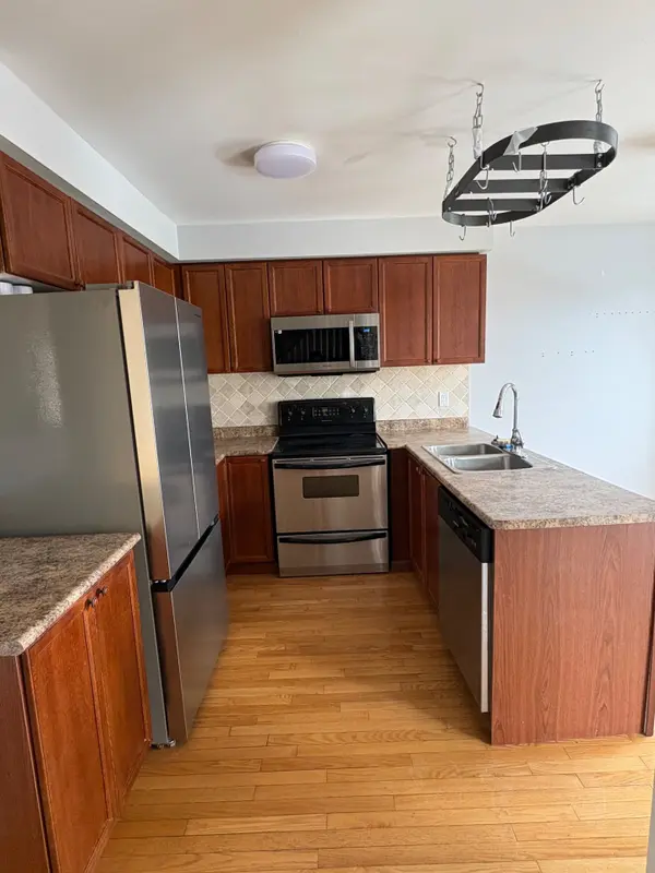 134 Dean AVE, Barrie, ON L4N 0V6