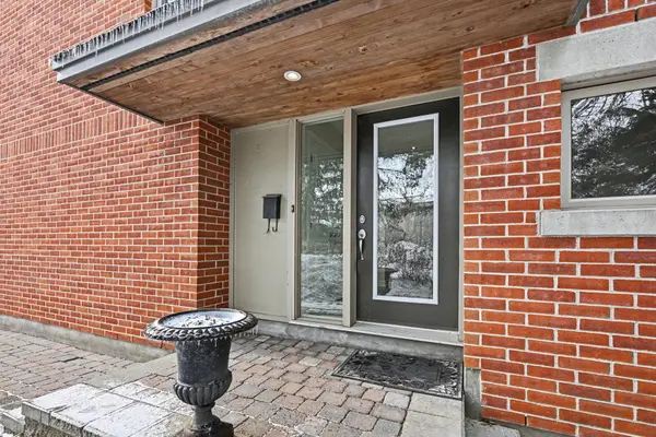 51 Callaghan Private, Kanata, ON K2K 0A6
