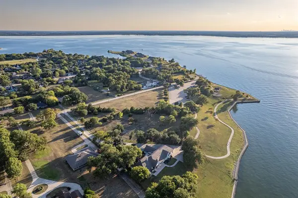 520 Terry Lane, Heath, TX 75032