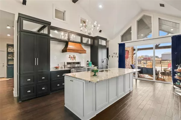 125 George Owens Road, Ponder, TX 76259