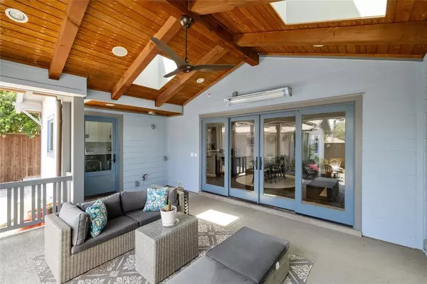 Dallas, TX 75214,6842 Merrilee Lane