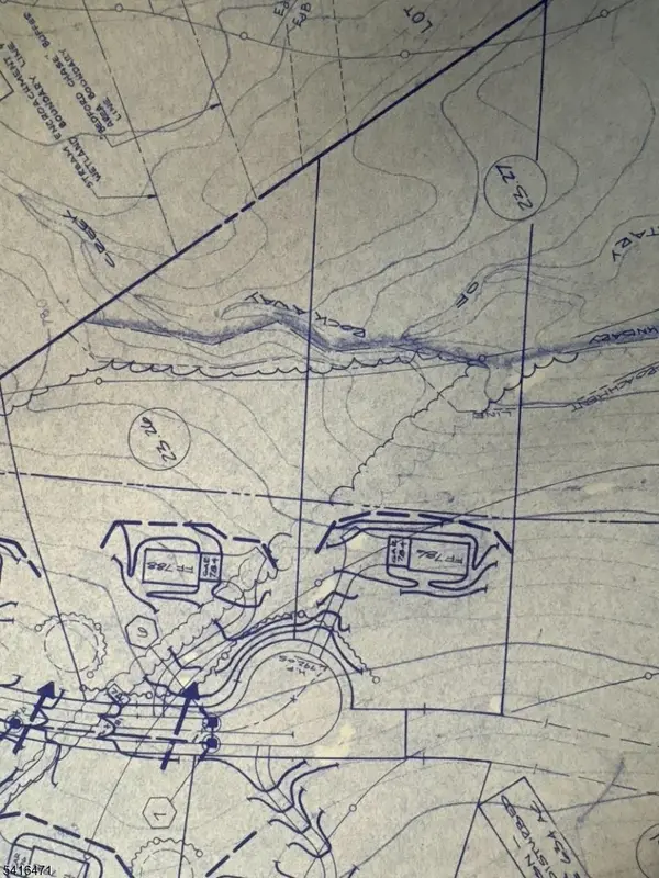 12 Barlow Dr, Tewksbury Twp., NJ 07830