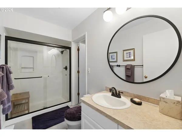 17666 NW ROLLING HILL LN, Beaverton, OR 97006