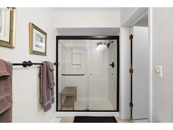 17666 NW ROLLING HILL LN, Beaverton, OR 97006