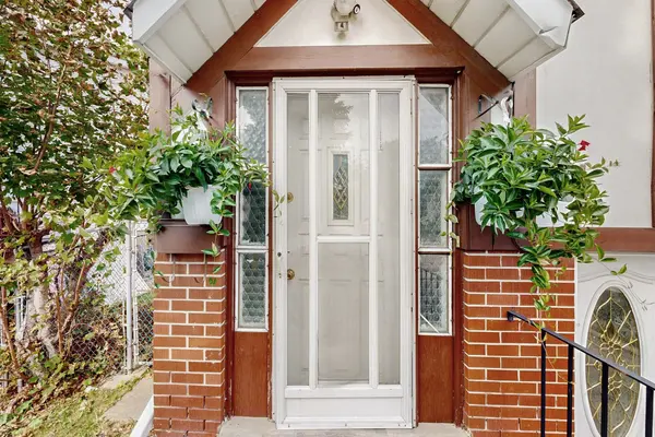 34 Yucatan RD, Toronto C15, ON M2H 2K8