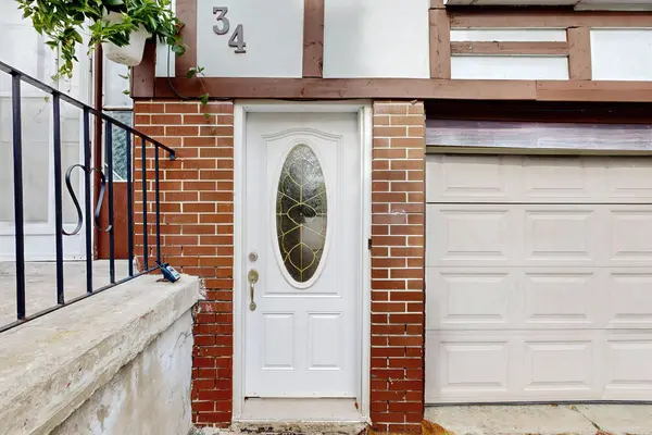 34 Yucatan RD, Toronto C15, ON M2H 2K8