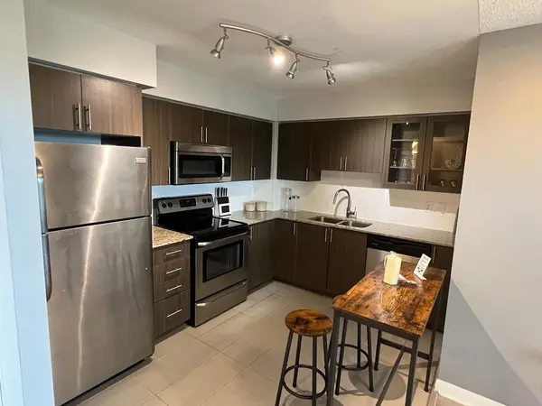 75 Norman Bethune AVE #520, Richmond Hill, ON L4B 0B6