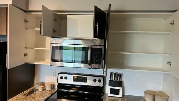 75 Norman Bethune AVE #520, Richmond Hill, ON L4B 0B6