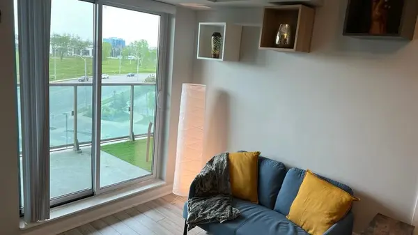 75 Norman Bethune AVE #520, Richmond Hill, ON L4B 0B6