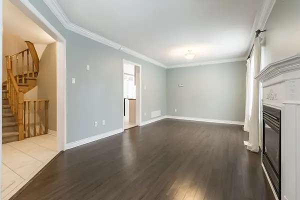 32 Pavin CRES, Caledon, ON L7E 1W9