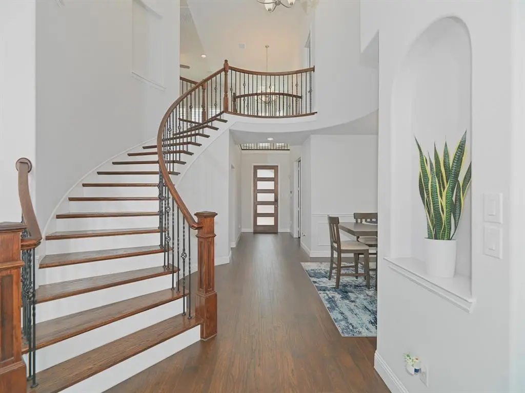 7021 Broomsedge Drive, Argyle, TX 76226