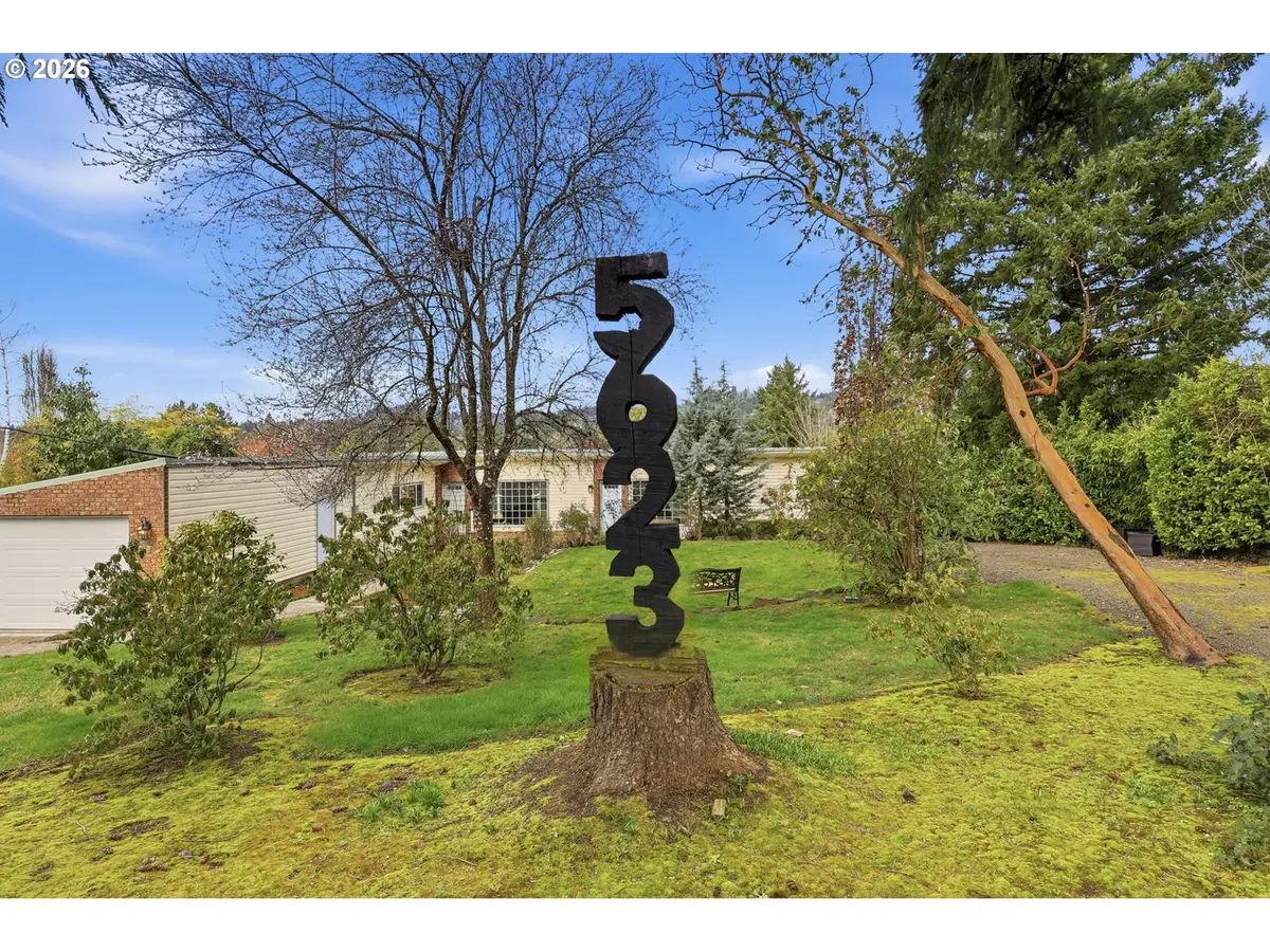 5623 SW BOUNDARY ST, Portland, OR 97221