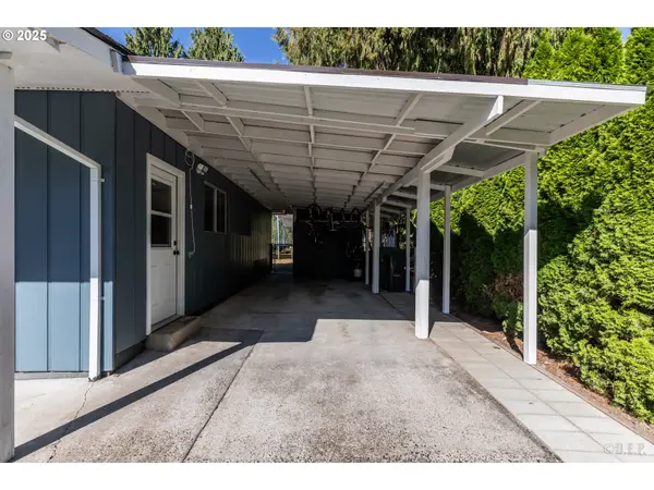 56503 CREST DR, Warren, OR 97053