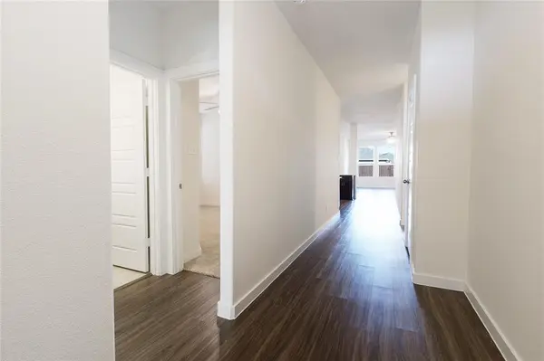 512 Mccoy Drive, Van Alstyne, TX 75495