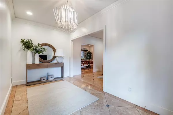 University Park, TX 75205,3400 Shenandoah Street