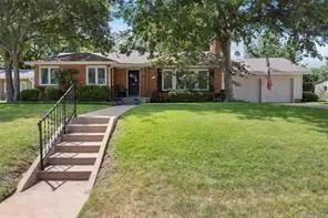 6371 Greenway Road, Fort Worth, TX 76116