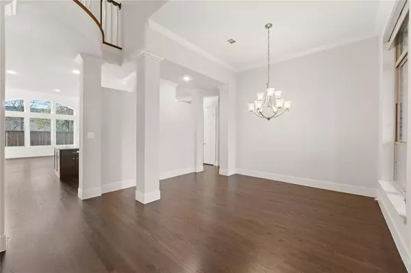 Dallas, TX 75209,4026 N Cresthaven Road