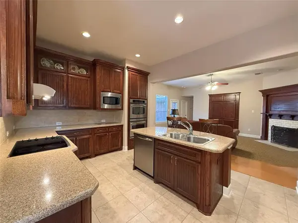 15026 Blakehill Drive, Frisco, TX 75035