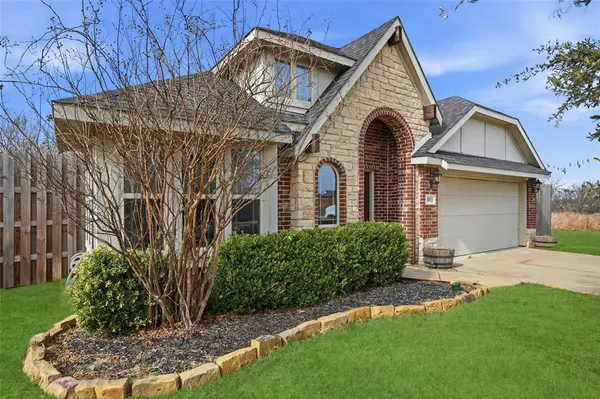 803 Lakeview Drive, Alvarado, TX 76009